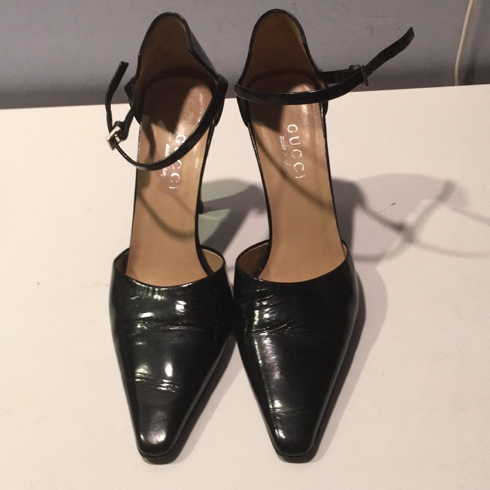 Gucci black patent leather ankle strap pumps 7.5 B